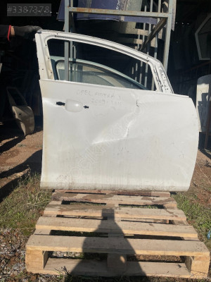 OPEL ASTRA J SAĞ ÖN KAPI