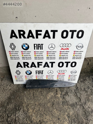 CLIO 4 SAĞ ARKA KAPI ÇITASI ORJİNAL ÇIKMA