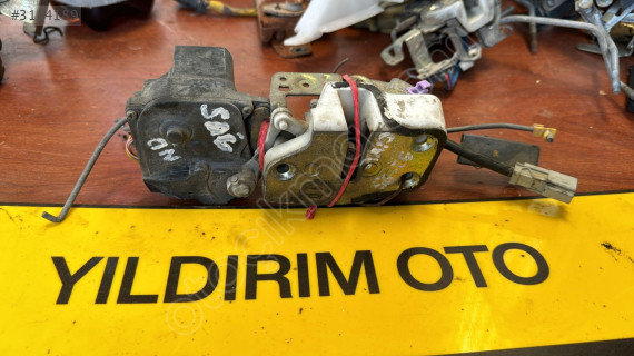 RENAULT CLİO 92-95 SAĞ ÖN KAPI KİLİDİ