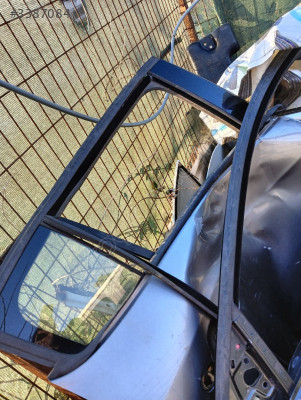 Renault Megane 3 sol arka kapı direği