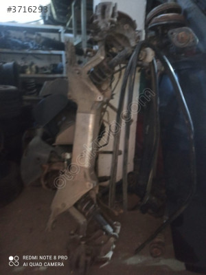 Peugeot 407 arka dingil arka sağ taşıyıcı