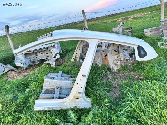 RENAULT CLİO 4 TAVAN KOMPLE HATASIZ