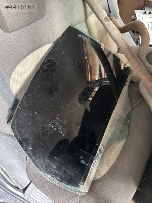 Fiat linea sağ arka kapı camı
