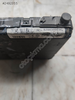 Renault Scenic UCH X84 N2 UCH Beyni 8200309690 - S118400220D