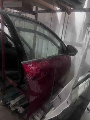 PEUGEOT 308 T9 SAĞ ÖN KAPI HATASIZ