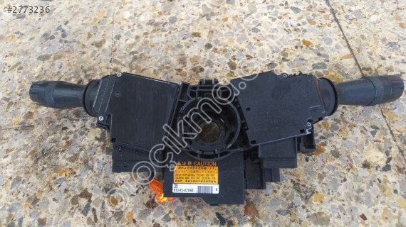 Toyota Corolla sinyal ve silecek kolu