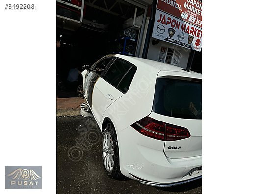VOLKSWAGEN GOLF 7 ÇIKMA SOL ARKA KAPI HATASIZ BEYAZ RENK