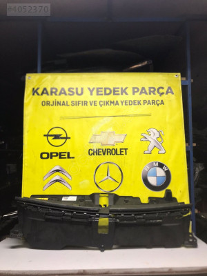 Peugeot 2008 Ön Kilit Paneli 9854620480