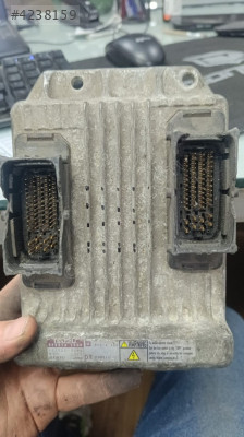 98074150 Motor kontrol ünitesi OPEL Combo C 1.7 CDTI