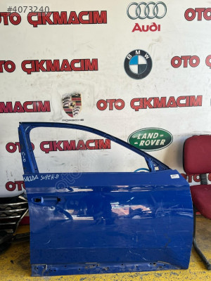 SKODA SUPERB SAĞ ÖN KAPI