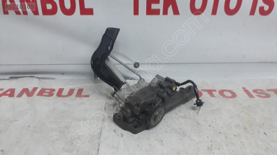 Mercedes E 212 YAĞ POMPASI A2701810701