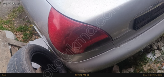 Mondeo sedan arka stop lambasi