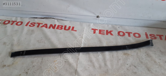 Mercedes C 204 CAM ÇITASI SAĞ ÖN
