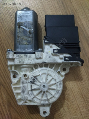 PASSAT CAM MOTORU ARKA SAĞ B6 B7 3C0959704B 1K0959704AG