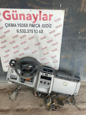RENAULT CLİO 1 ÖN GÖĞÜS