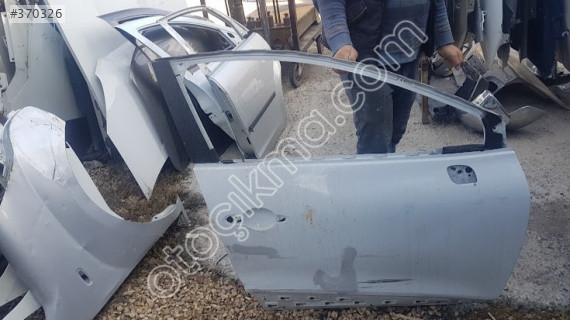 RENAULT CLİO 4 SAG ÖN ARKA KAPI