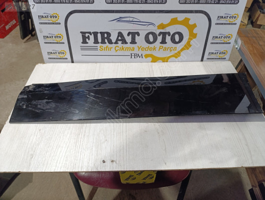 51138497329 BMW İX İ20 SOL ÖN KAPI BANDI KAPLAMASI
