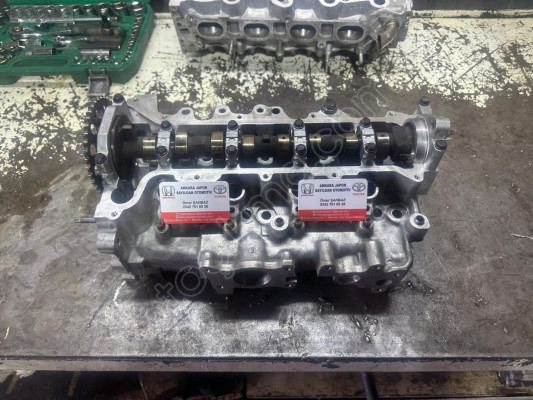 Toyota Corolla  silindir kapağı