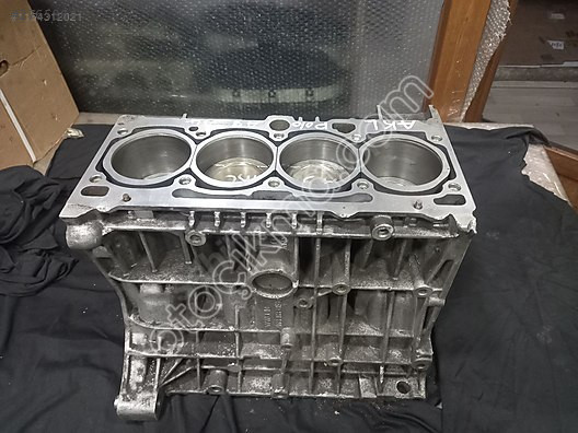 VOLKSWAGEN BORA 1.6 AKL BLOK YARIM MOTOR REKTEFELİ 06B103019B