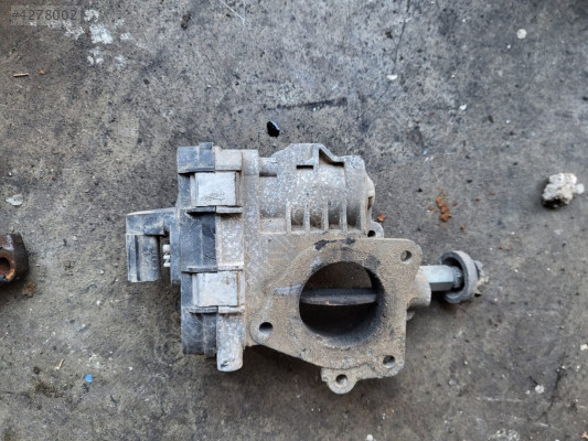 SSANYONG KORANDO GAZ KELEBEĞİ