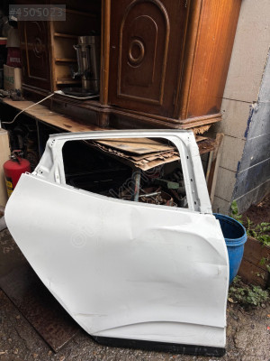 renault clio beş çıkma sağ arka kapı