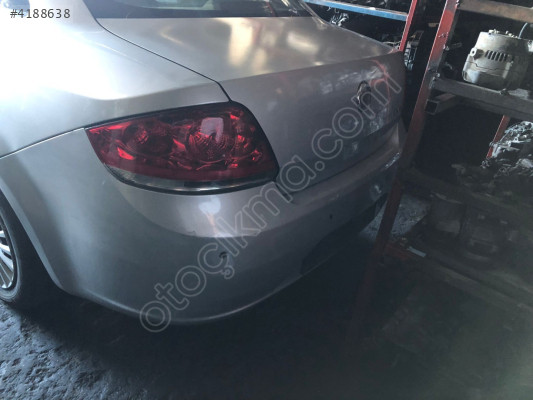 FİAT LİNEA 1,3 EURO 5 DİZEL ARKA TAMPON