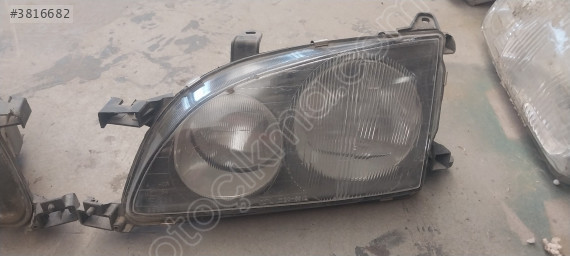 Toyato Avensis Sol Far