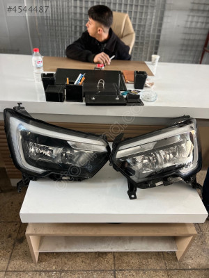 Renault master 4 çıkma ön sağ sol far