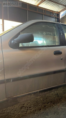 Albea çıkma sol ön kapı