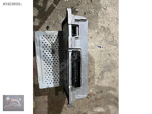 AUDİ A4-A5-Q5 ORJİNAL AMPLİFİKATÖR AMFİ -8T0035223