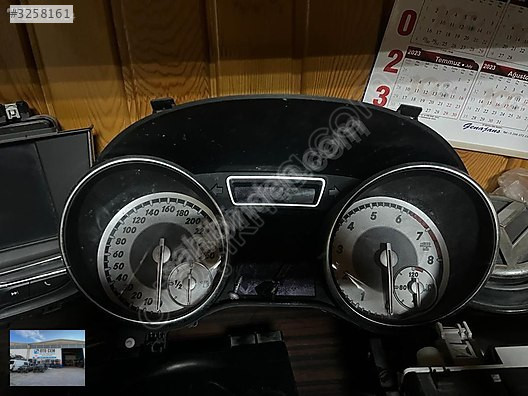 OTO CEMDEN ÇIKMA MERCEDES CLA W117 KADRAN