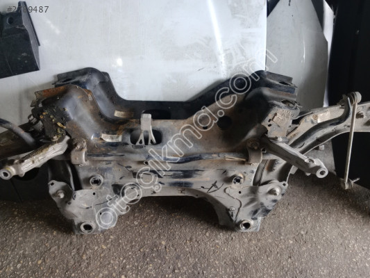 Citroen C5 aircoss çıkma motor traversi
