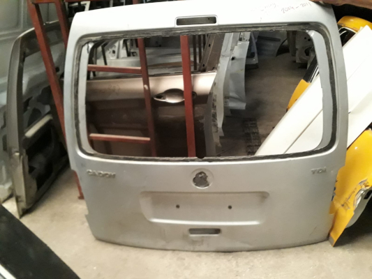 2010 model volswagen Caddy  arka bagaj kapağı
