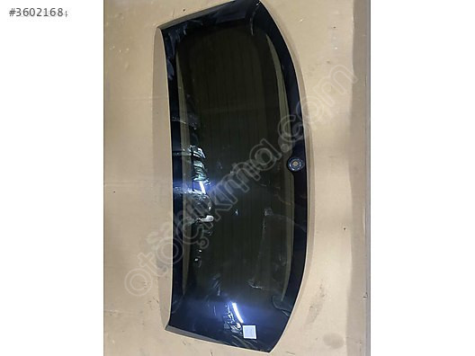 HYUNDAİ İ20 ARKA BAGAJ CAMI KOYU RENK
