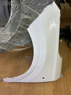 Ford Courier sol ön Çamurluk