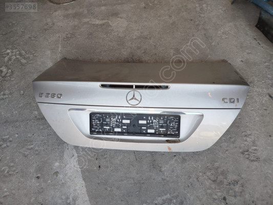 MERCEDES E280 W211 BAGAJ KAPAĞI GÜÇMANLAR