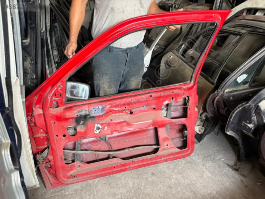 VOLKSWAGEN POLO SAĞ ÖN KAPI CAM KRİKOSU TEK KAPI ARAÇ