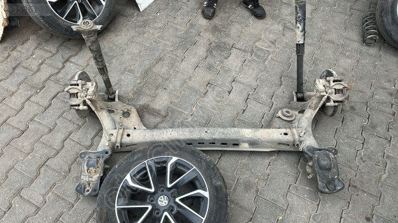 2013-2019 WV GOLF 7 ARKA DİNGİL ORJ ÇIKMA