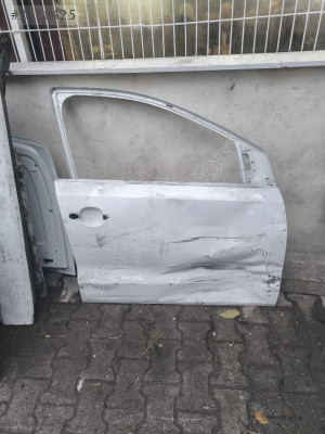 Volkswagen  polo sag ön kapı 2013- 2017 model