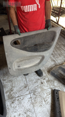 RENAULT SCENİC ÇIKMA ORJİNAL SAĞ ARKA KAPI DÖŞEMESİ BDÇ