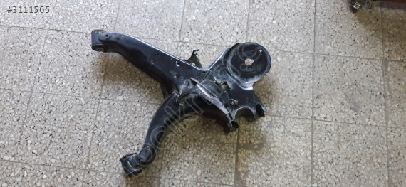 Mercedes VİTO 447 TAŞIYICI SOL ARKA