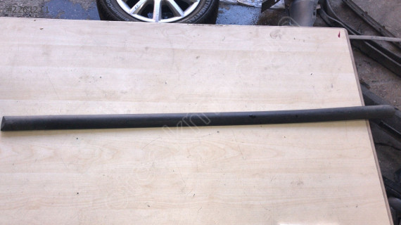 Renault 19 sağ ön kapı bandı