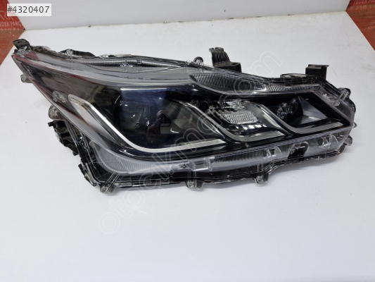 TOYOTA COROLLA SAĞ ÖN FAR LEDLİ 2019-2023 SIFIR AYARINDA