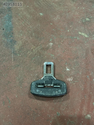 2108605685 MERCEDES BENZ W210 EMNİYET KEMERİ TOKASI