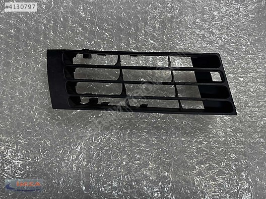 8D0807346AA AUDİ A4 SAĞ TAMPON IZGARASI ORİJİNAL ÇIKMA