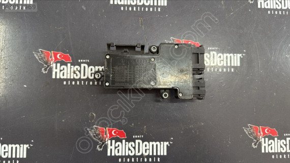 AUDİ A4 ELEKTRİKLİ KOLTUK DÜĞMESİ 8K0959748