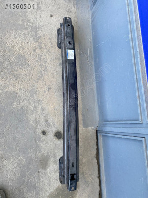 FORD FOCUS ÇIKMA ORJİNAL ARKA TAMPON DEMİRİ