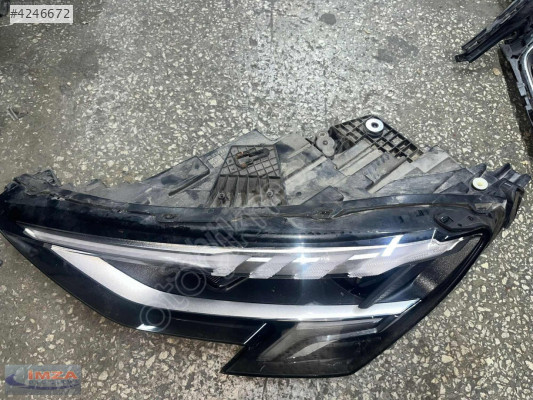 AUDİ A3 SOL FAR ORİJİNAL ÇIKMA 2020-2023 8Y0941033