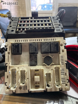 Renault Skank sigorta kutusu