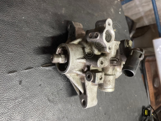 Honda Civic direksiyon pompası